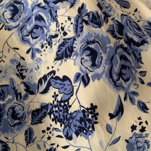 New Divided floral skirt - Picture 3 of 8